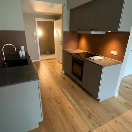 With Free Parking In Appartement